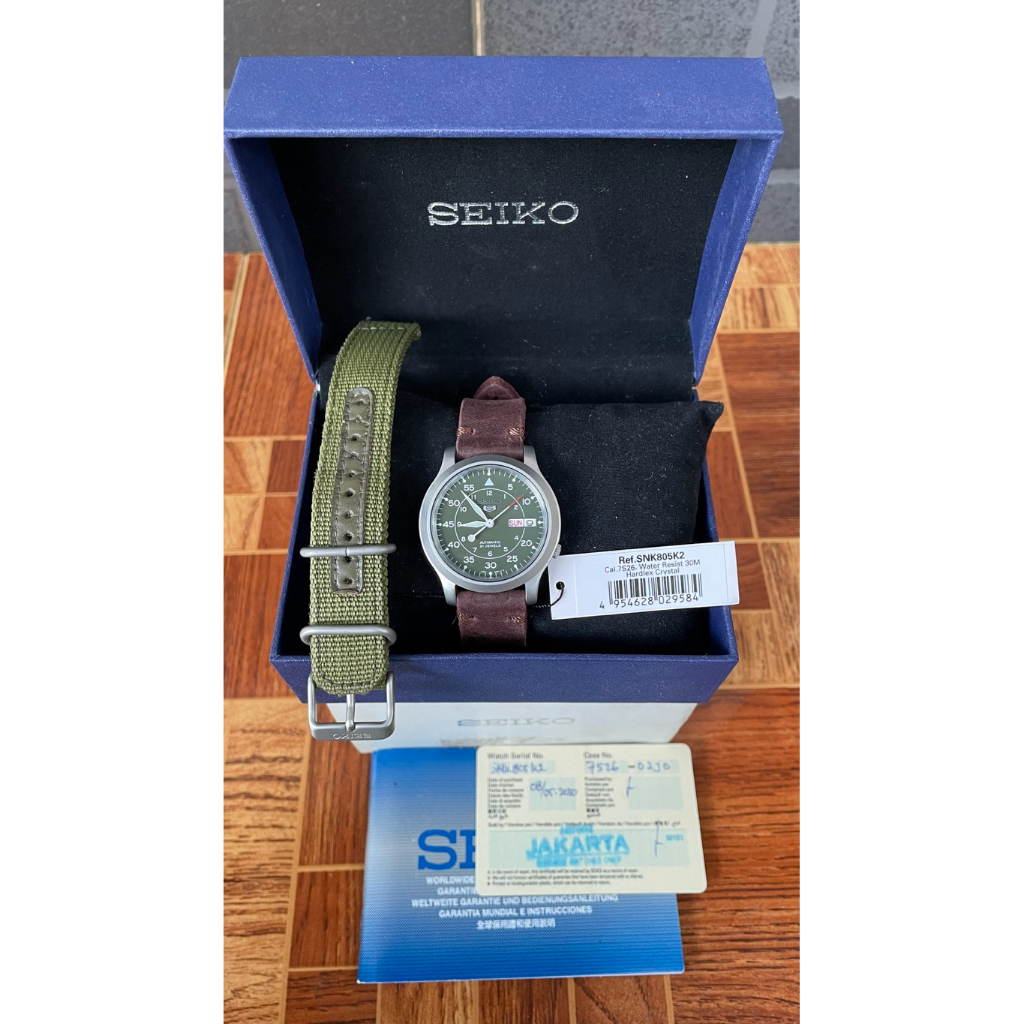 Seiko 5 automatic SNK805K2 like new