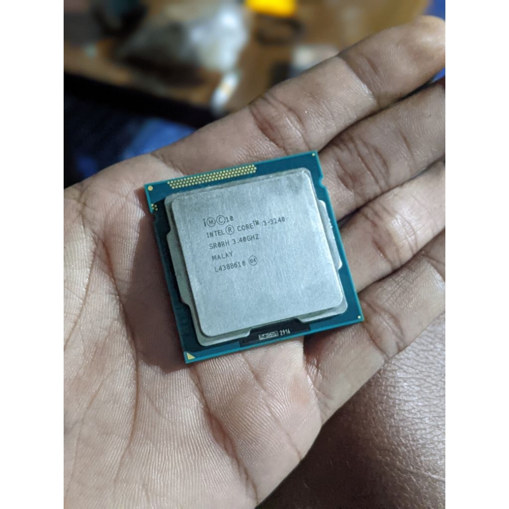 Intel core i3 3240
