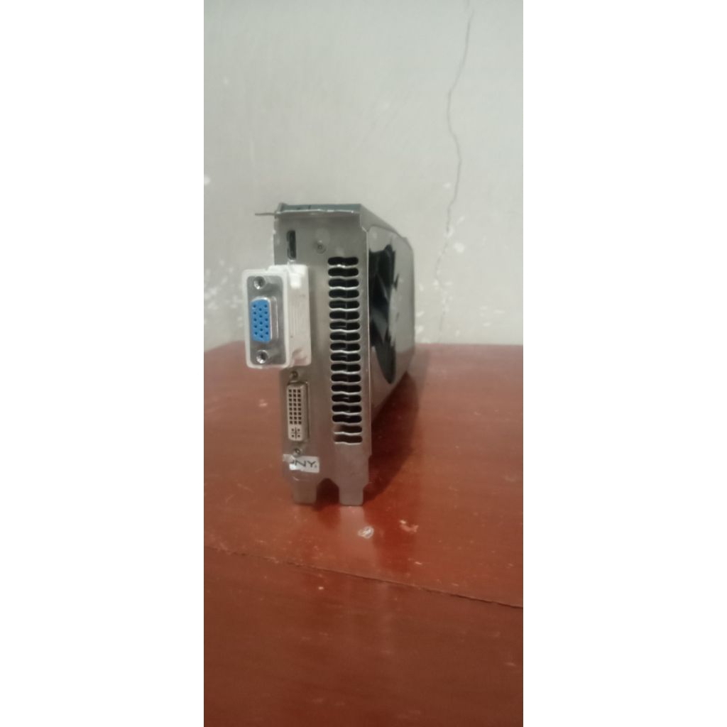 vga 1gb (GTX 560 ti)