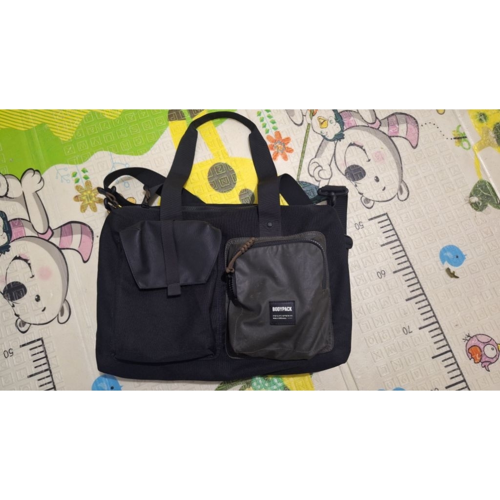 (PRELOVED) Tas Slempang Bodypack