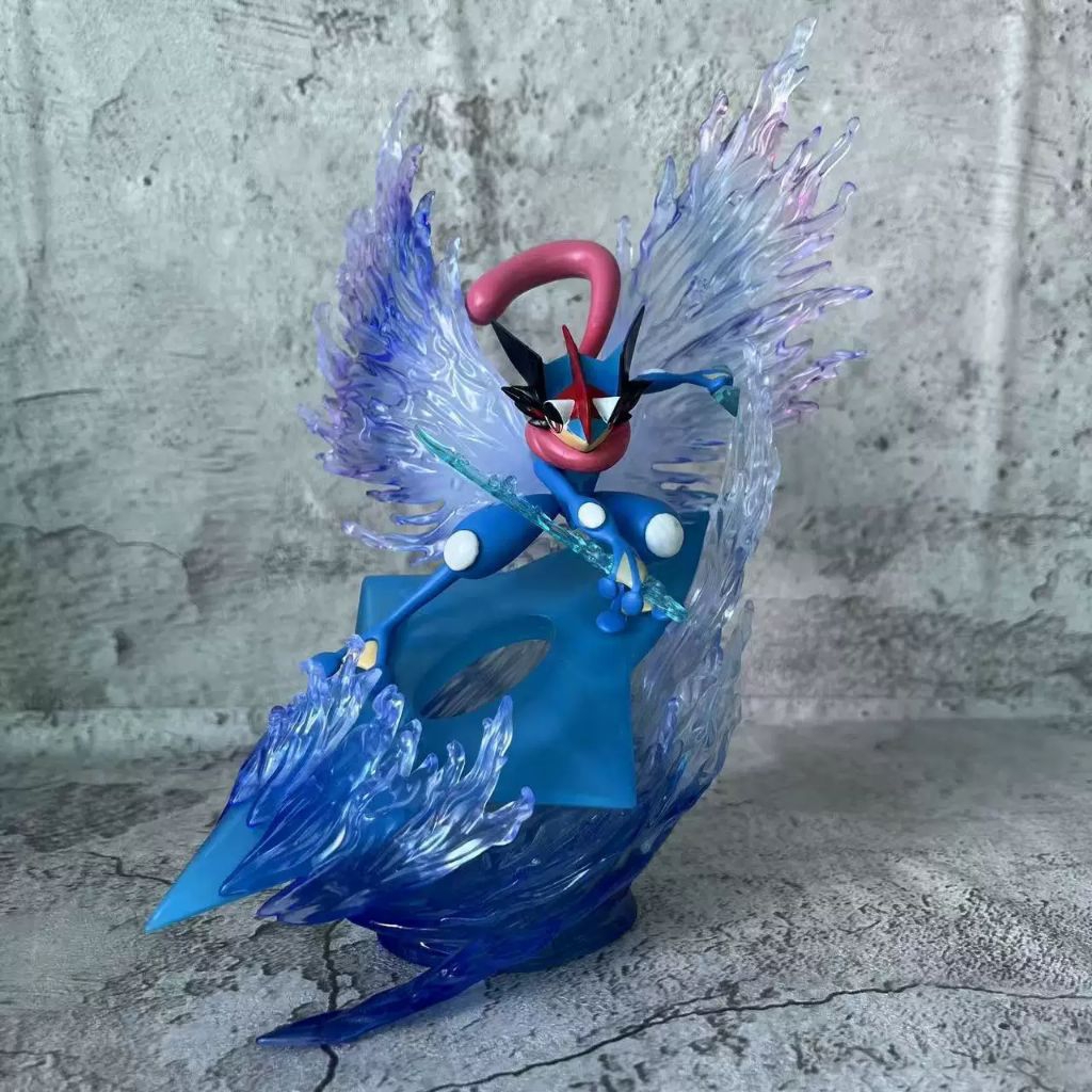 Figure Pokemon Greninja with Base