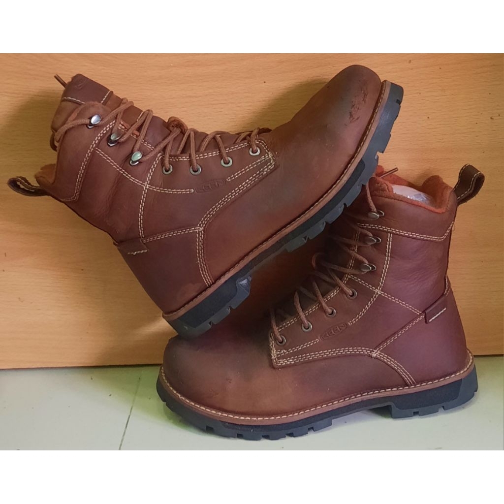 Sepatu Safety KEEN 39