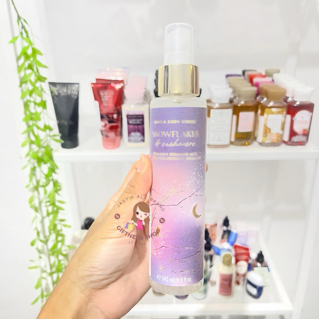 SNOWFLAKES AND CASHMERE SHIMMER MIST BATH&BODY WORKS