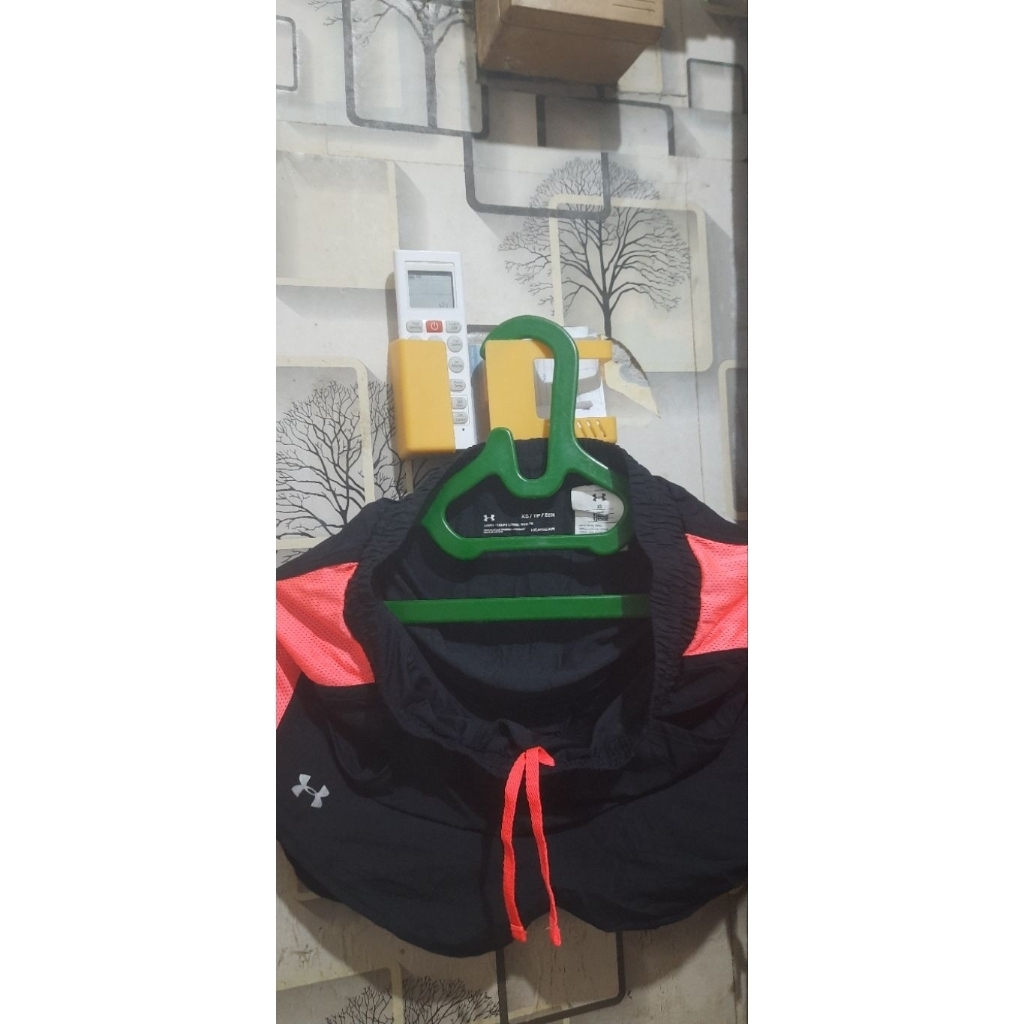 CELANA RUNNING UA SZ (28 - 30) SECOND ORI