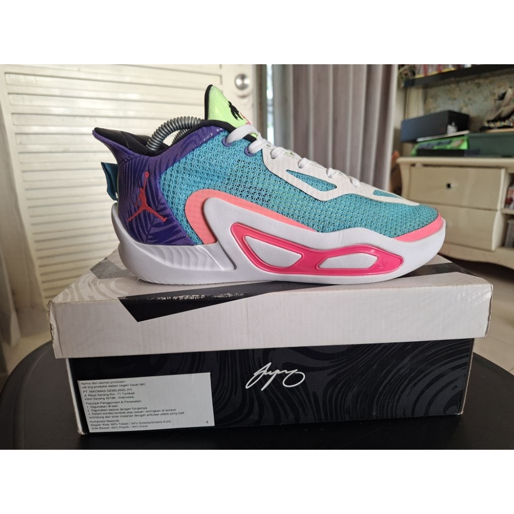 Sepatu basket seken Original jordan tatum sz 39 insole 24,5 cm kondisi like new no minus include dos