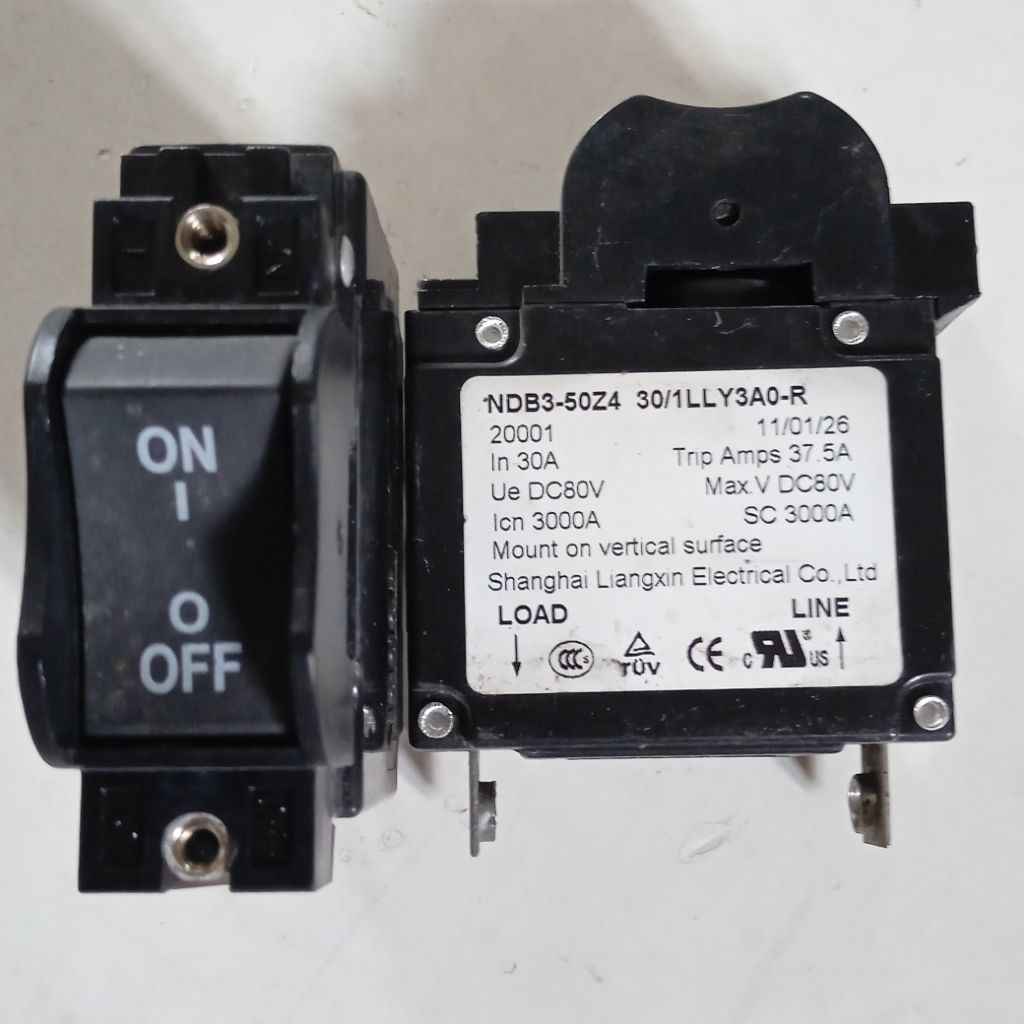 MCB DC / CIRCUIT BREAKER NDB3-50Z4 10A, 30A, 40A DC80V  MCB BEKAS
