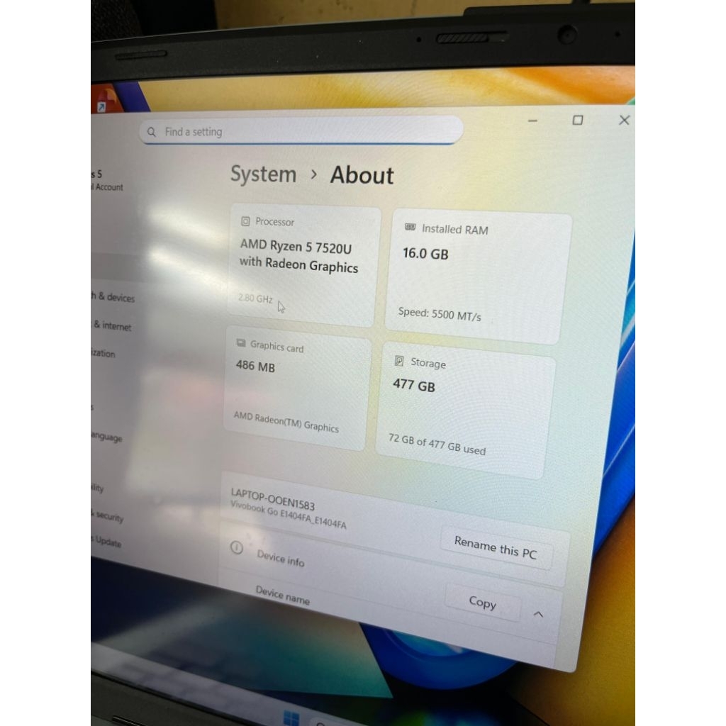Laptop asus Ryzen 5 7000 series