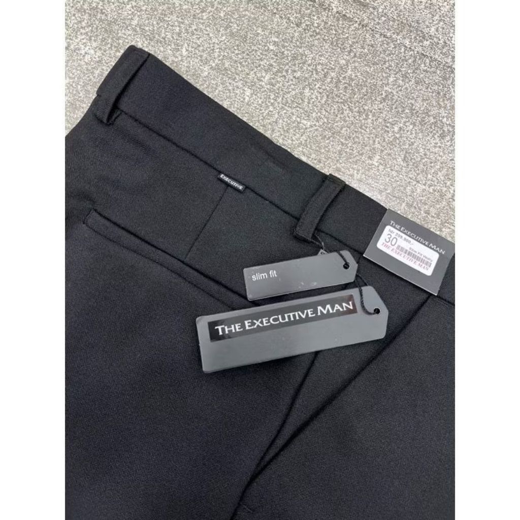 CELANA DASAR HITAM SLIM FIT EXECUTIVE PRIA
