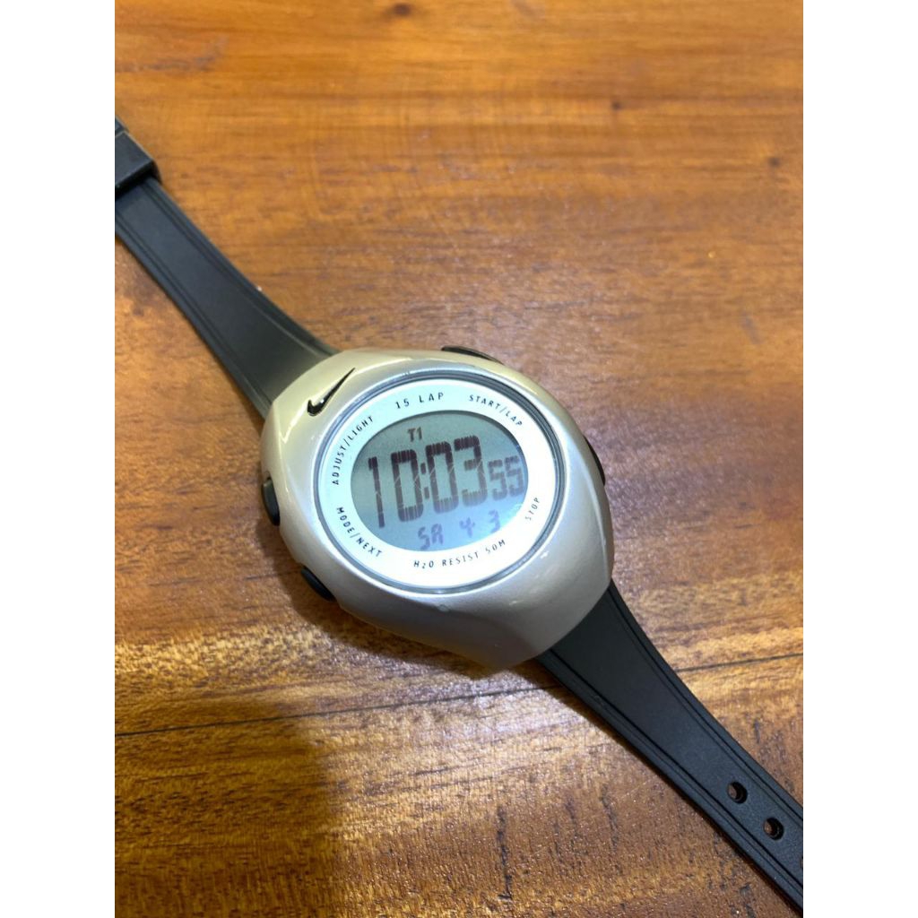 jam tangan nike triax silver