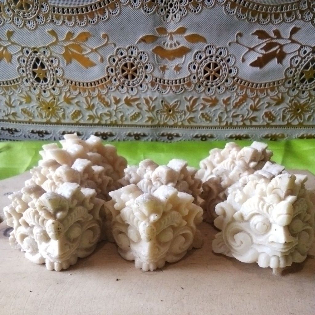 ukir sudut karang tapel mini 4,8 x 6 cm/variasi/payas Ogoh ogoh.fiber resin