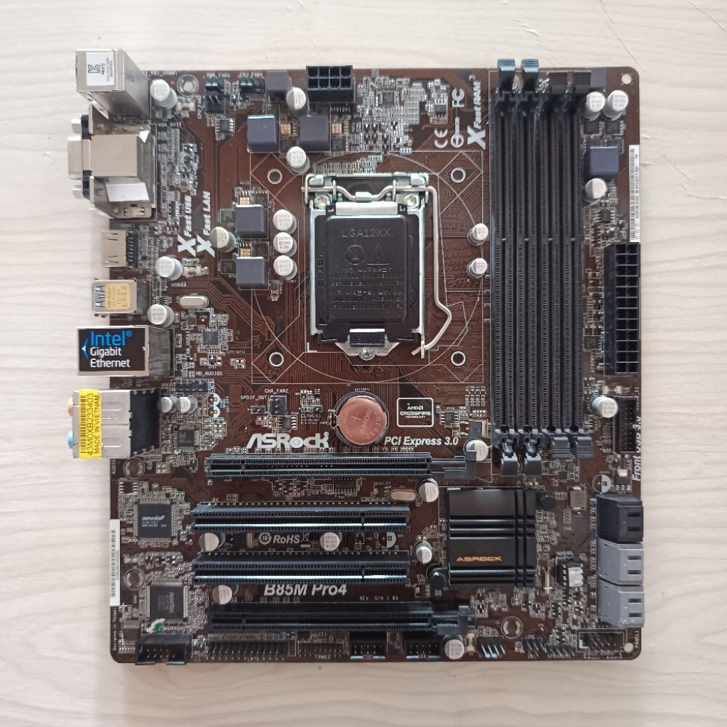 Mainboard / Motherboard ASRock B85 Pro 4 / DDR3 / LGA 1150 / 4TH