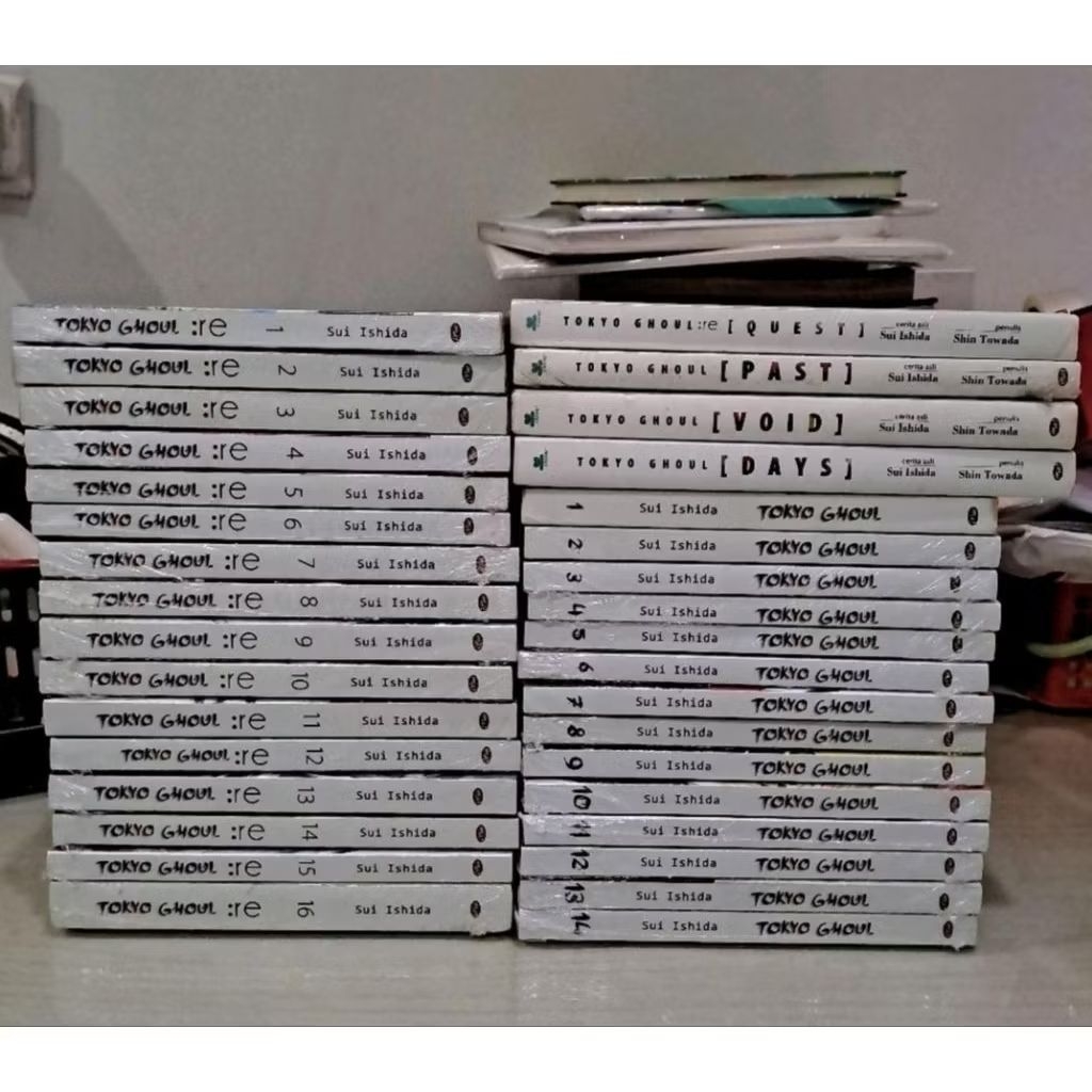 Komik Tokyo Ghoul 1-14 end + re 1-16end+ novel 1-4end