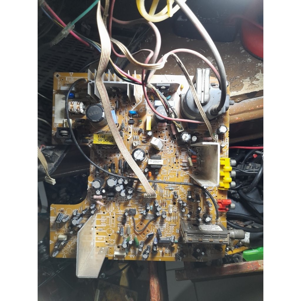 MESIN TV  POLYTROON SLIM 21  NON EW normal