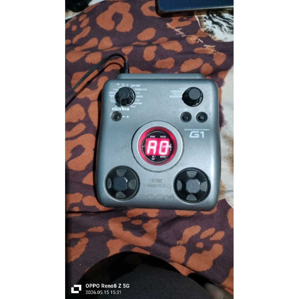 efek gitar  zoom G1