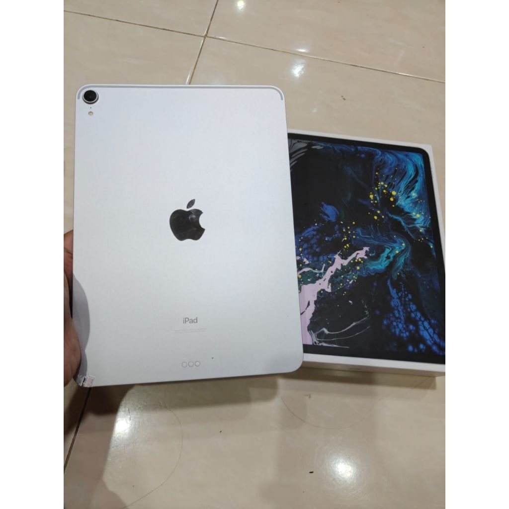 iPad Pro 2018 11 inch 64GB 1st Gen Like New