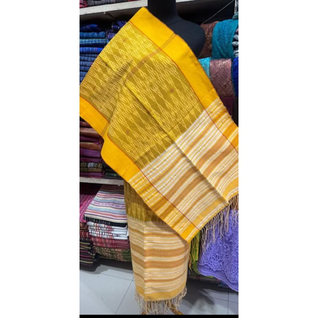 Hiou/ Ulos Tapak Catur Simalungun.