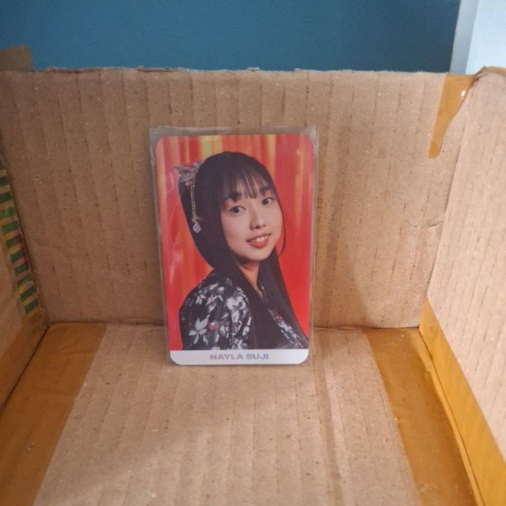 photocard nayla rts