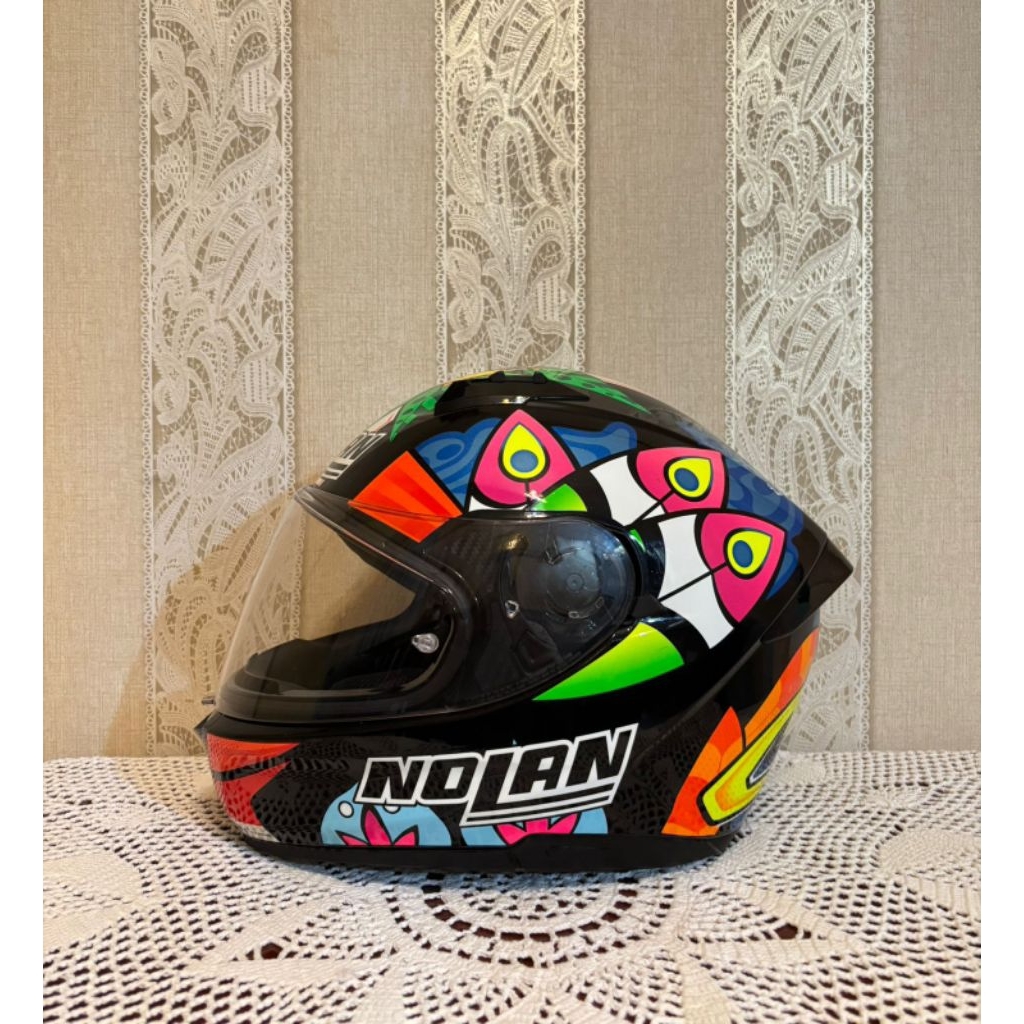 Nolan N606 Chaz Davies not Casey Stoner