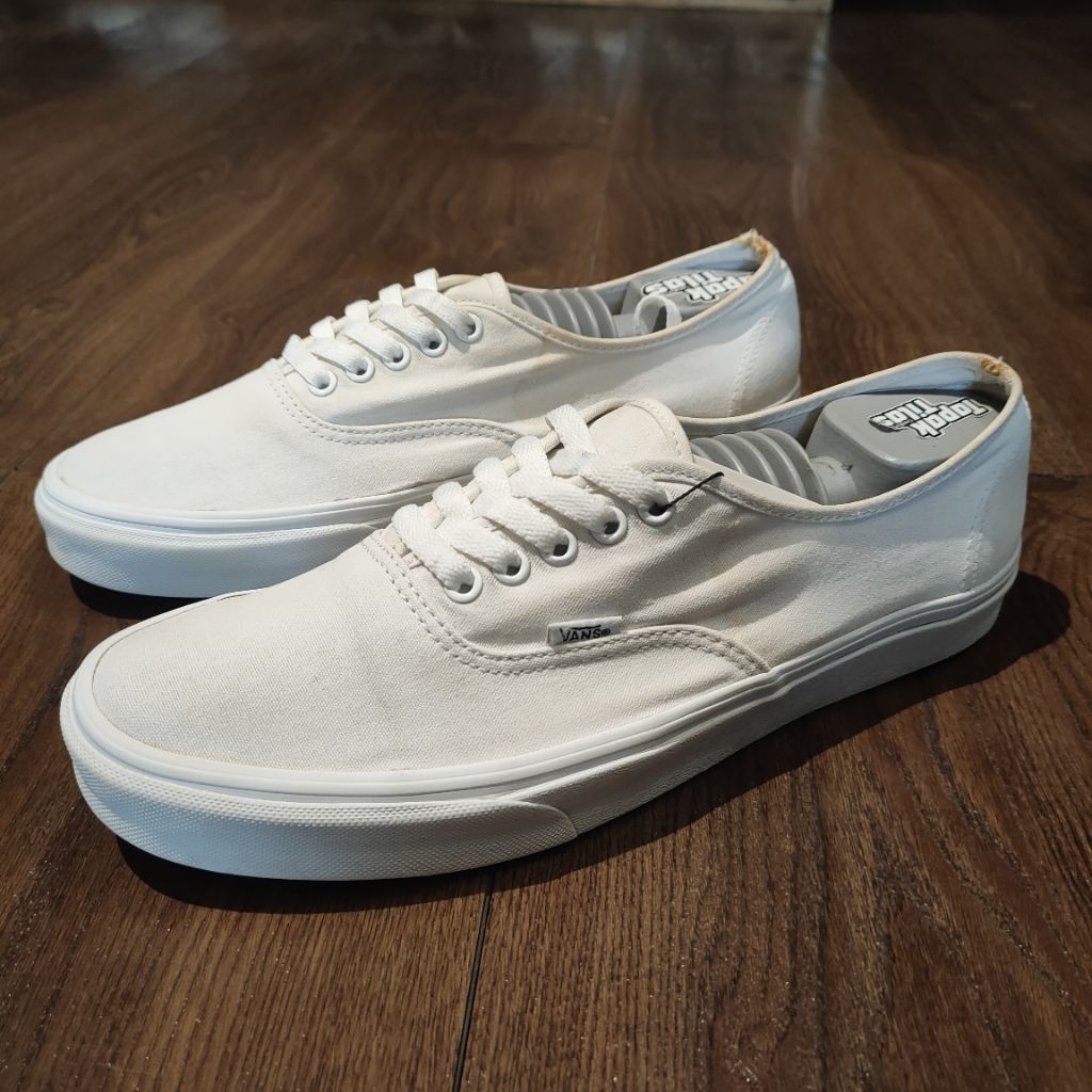 (Preloved) Sepatu Vans Authentic Size 45