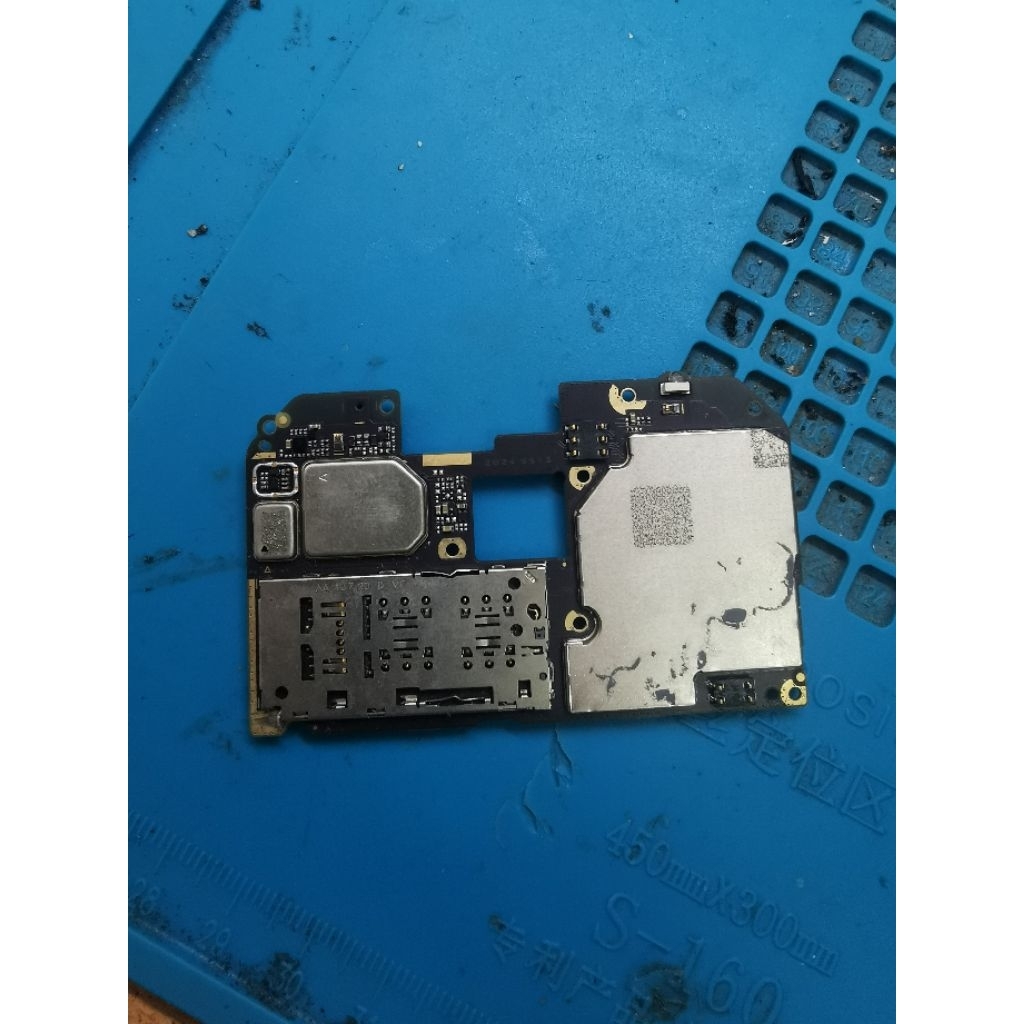 REDMI 8 MATOT SEGGEL