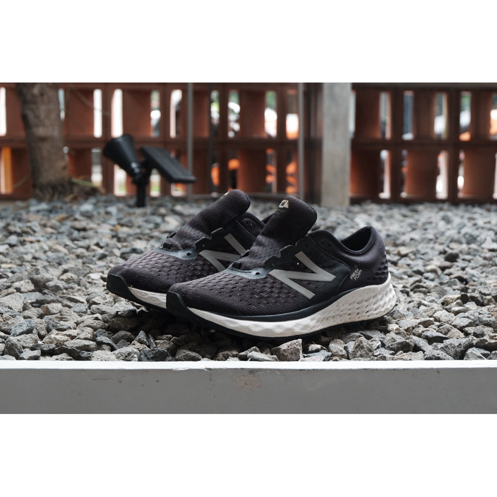 Sepatu New Balance 1080 v9 uk 41.5 26cm