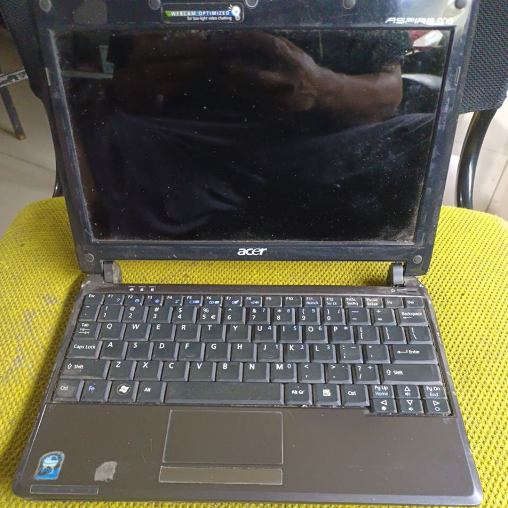 acer aspire one ZG8 Mati total