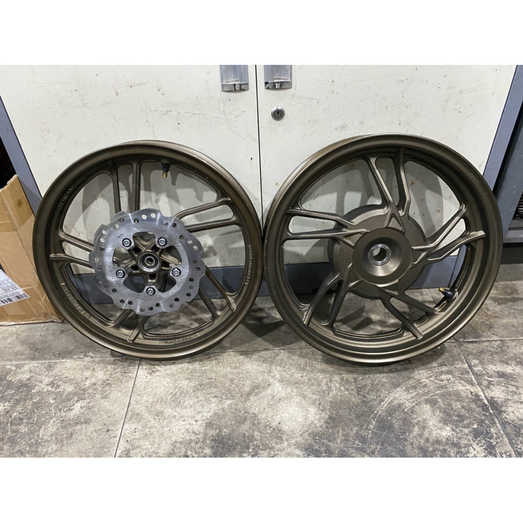 Velg Vario 125/150 Led new Original Velg only