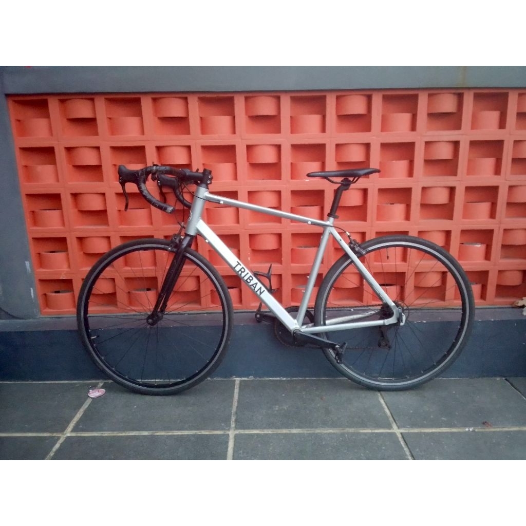 roadbike triban rc100