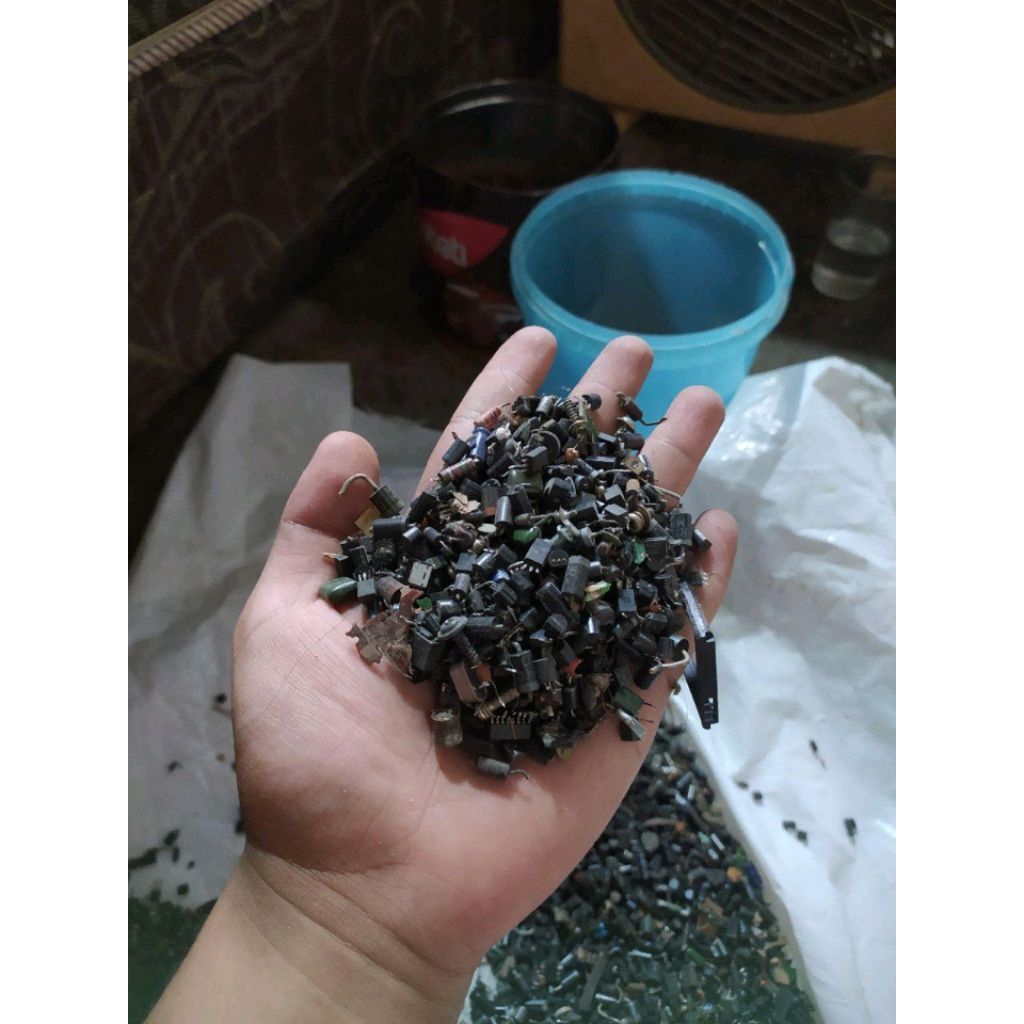 ic toge campur dioda 1kg 100ons