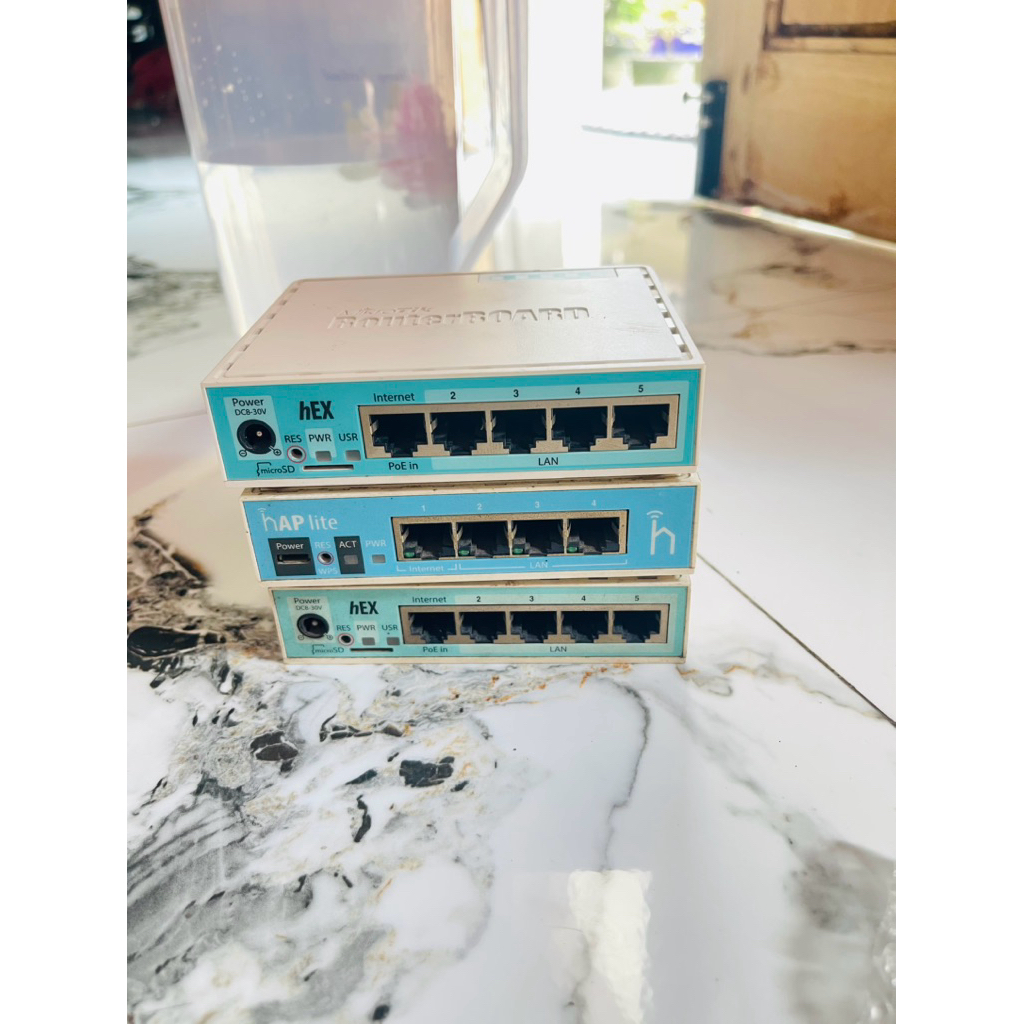 Mikrotik RB750 GR3 masih mulus bekas migrasi