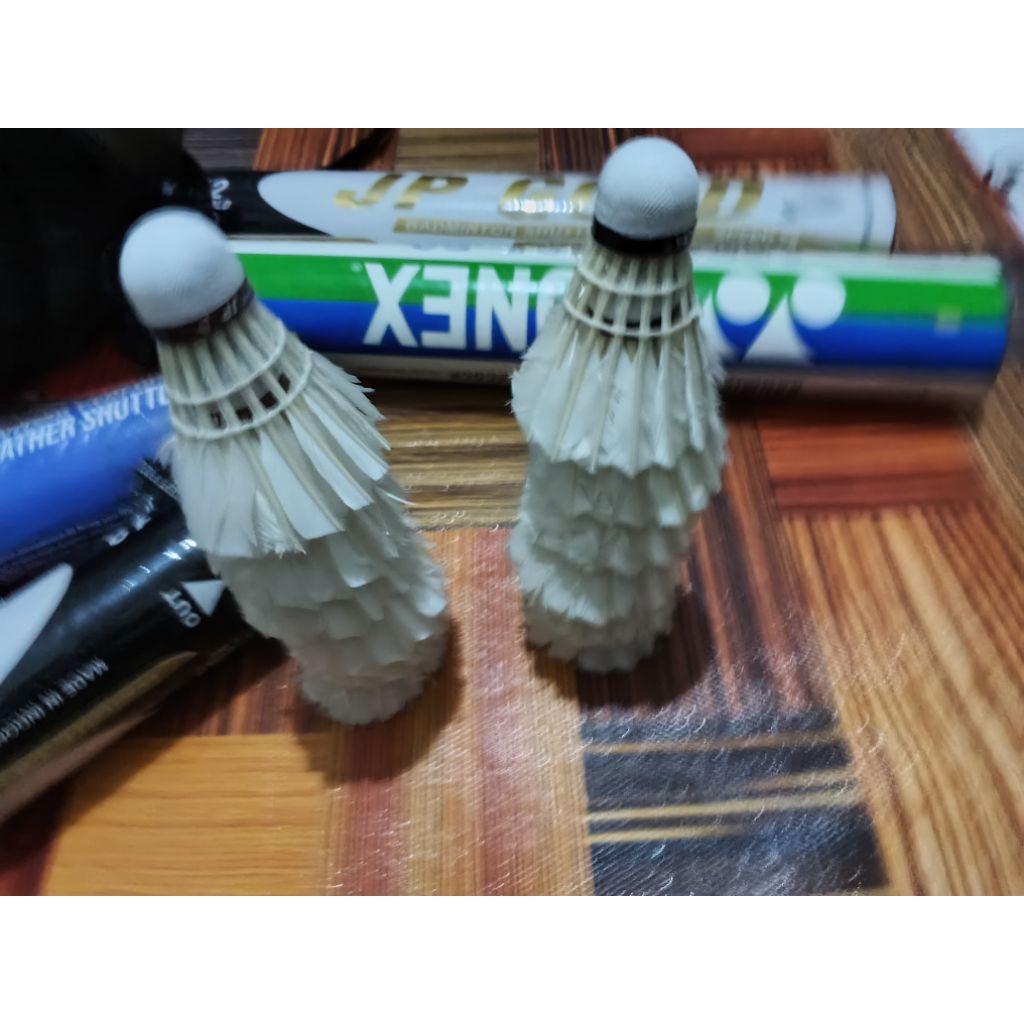 SHUTTLECOCK BEKAS 1 SLOP KONDISI 80%