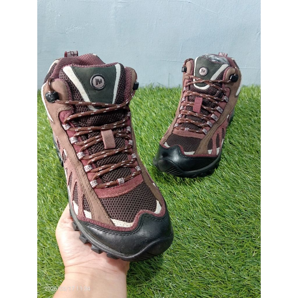 Sepatu outdoor hiking MERRELL GTX mid cut 36/23cm