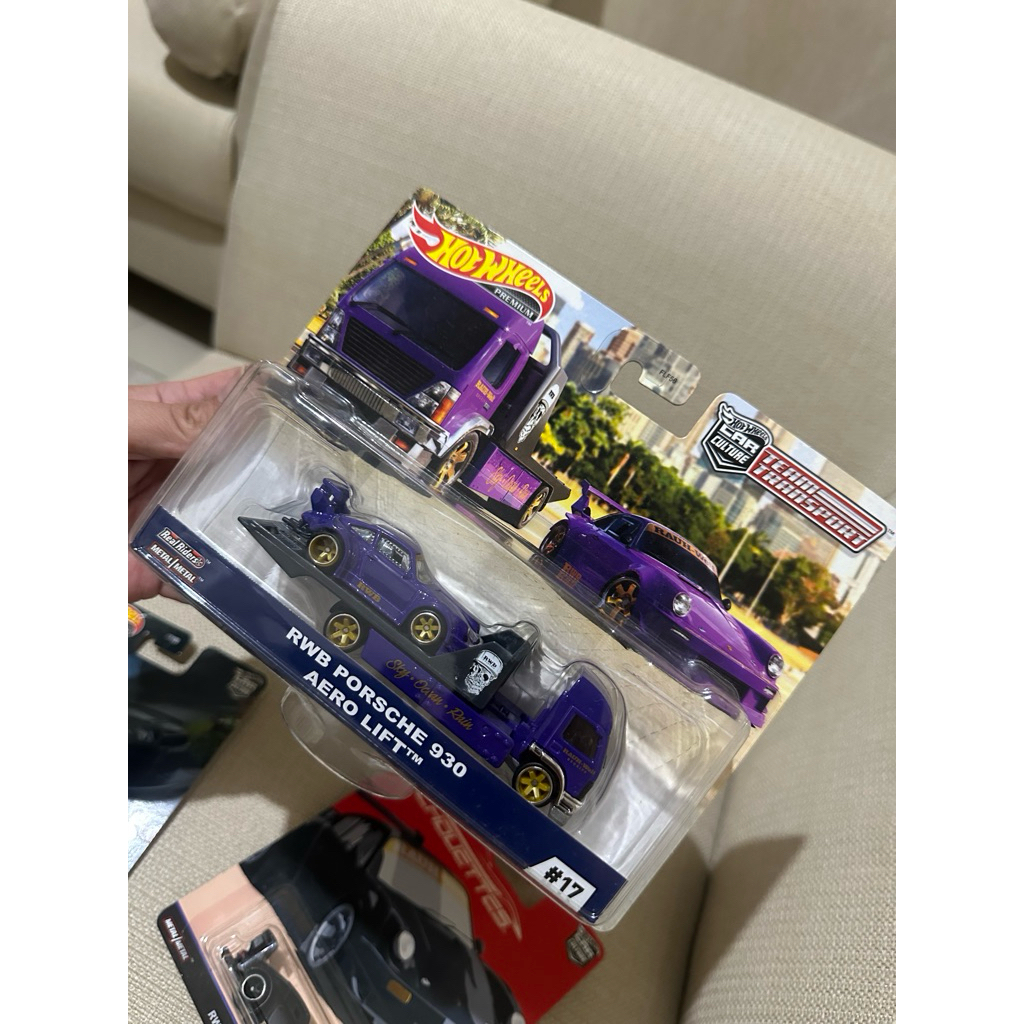 Hotwheels Team Transport RWB Porsche 930 Aero Lift