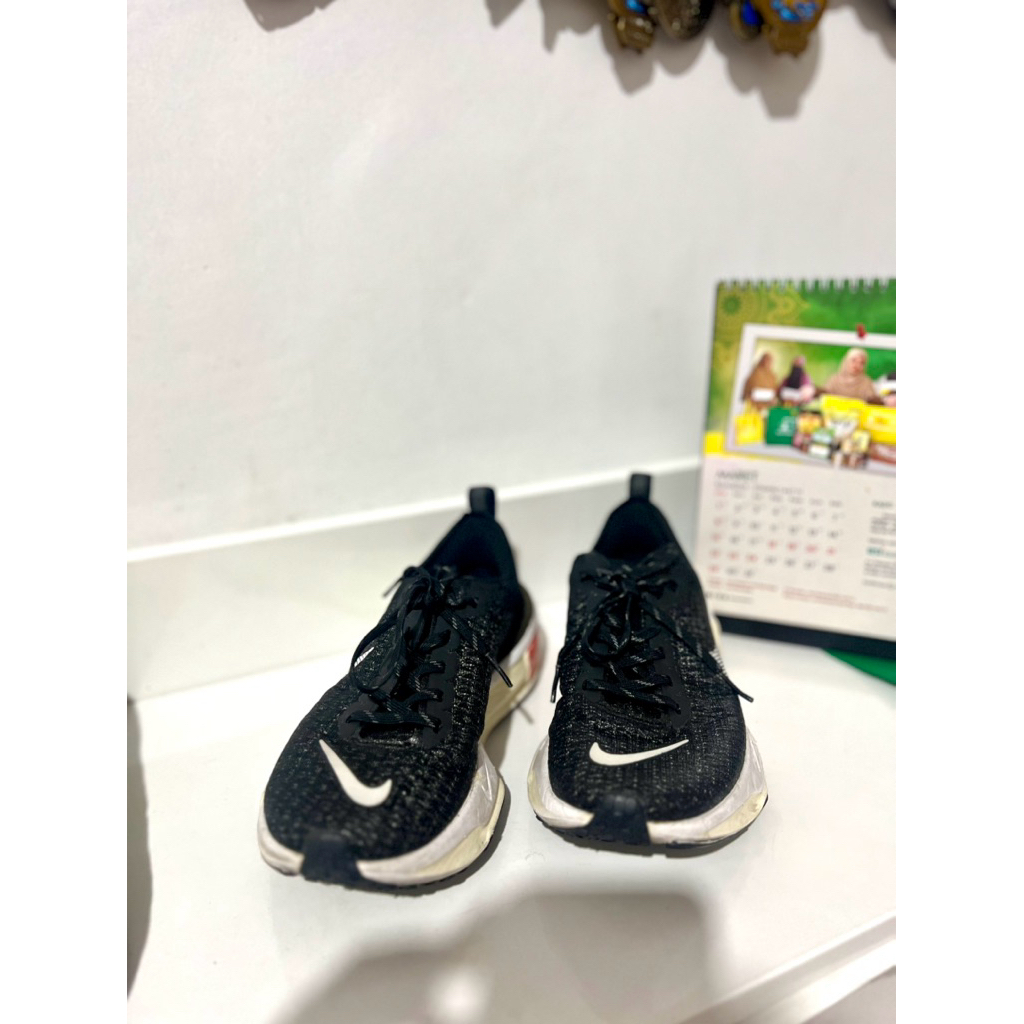 second-nike invicible run 3