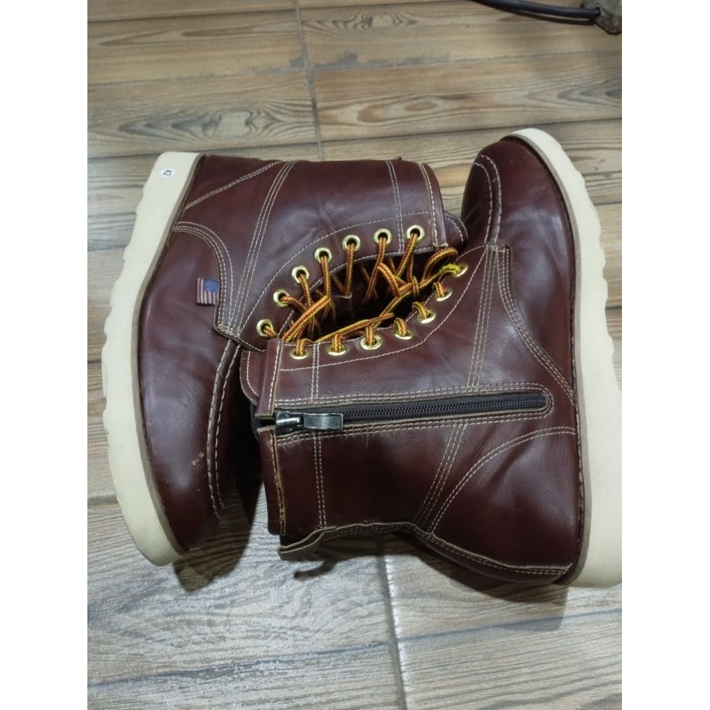 SEPATU BOOTS KOREA ZIPPER