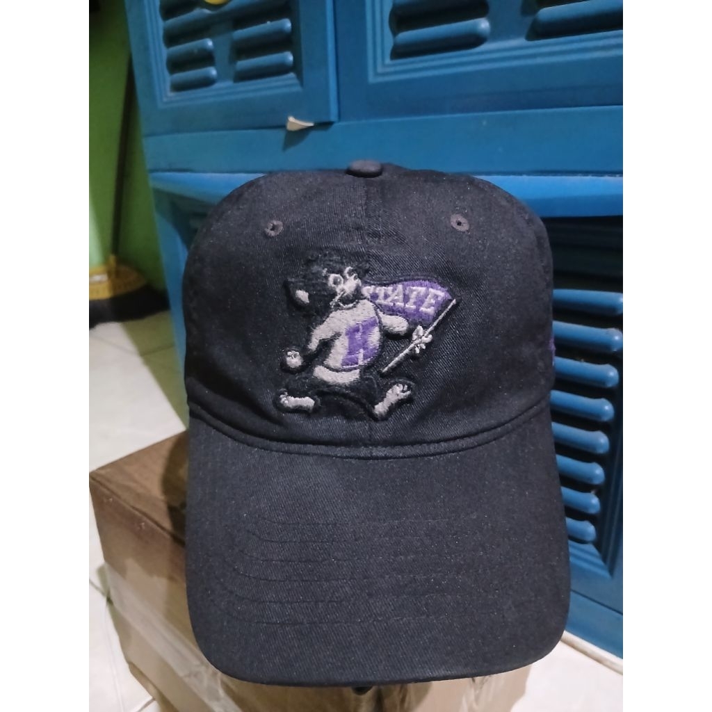 Topi zephyr hitam