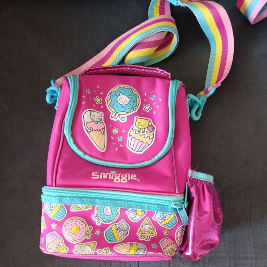 Preloved Tas SMIGGLE Lunch Box Sling Strap / Tas Bekal Lunch Bag Smiggle / Tas Anak Smiggle Lunchbox