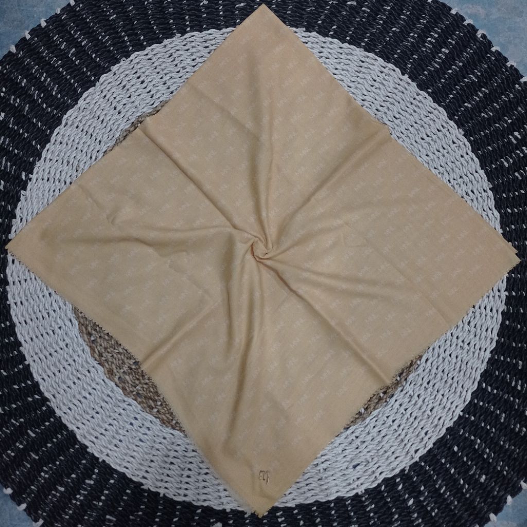 Hijab monel motif meiyra scarf