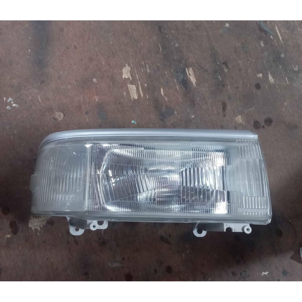 Headlamp suzuki carry futura kanan original