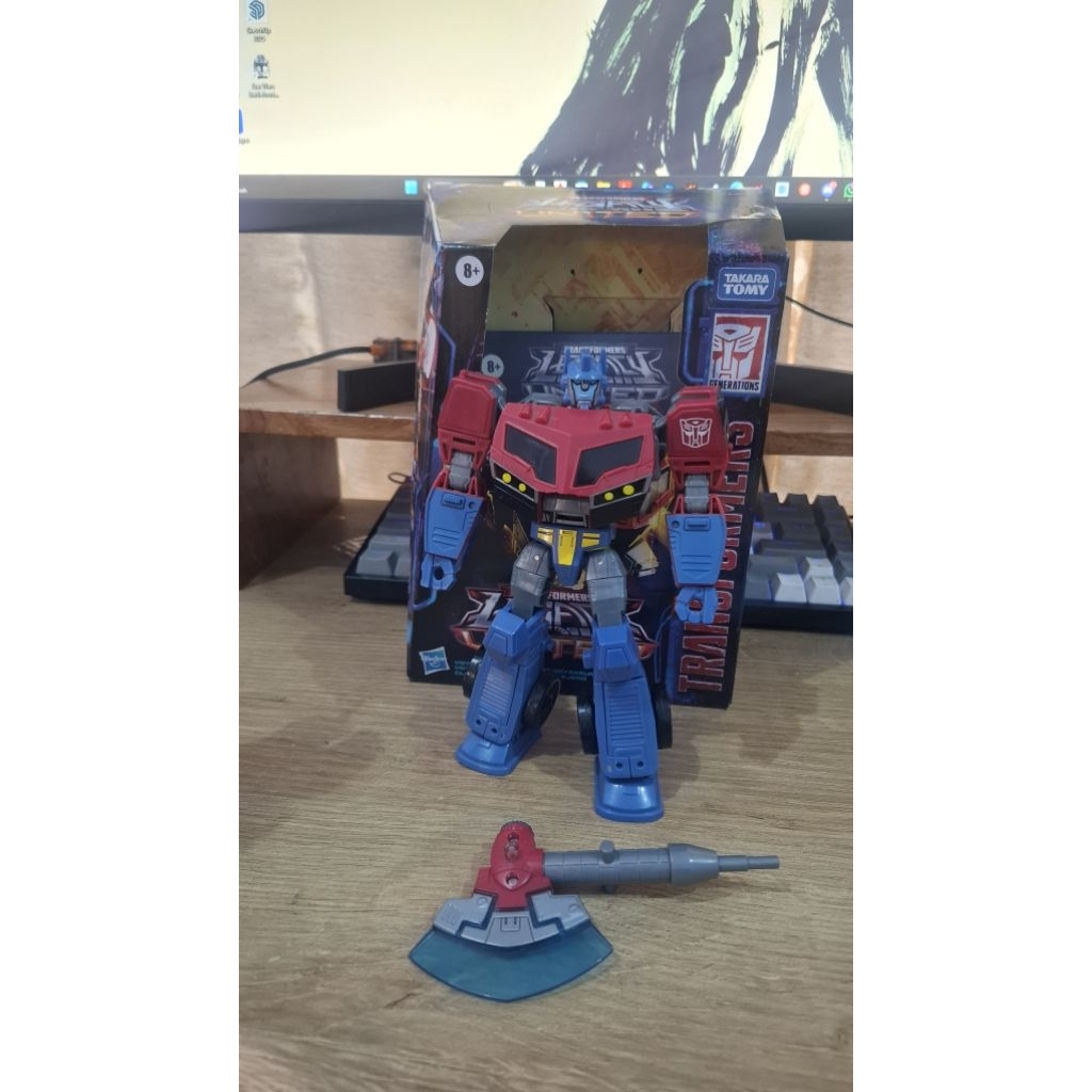 Transformers Legacy Animated Optimus Prime - BIB