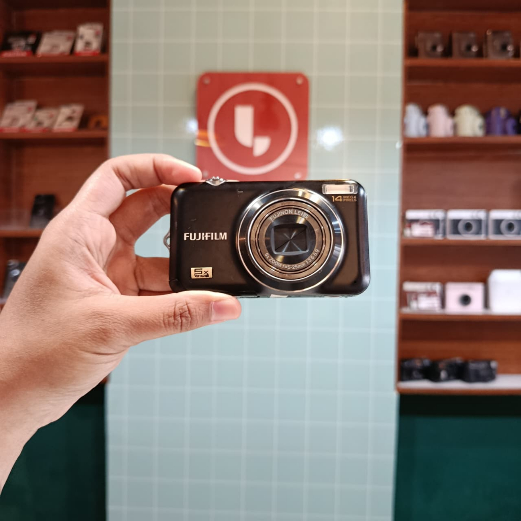 FUJIFILM FINEPIX JX 380