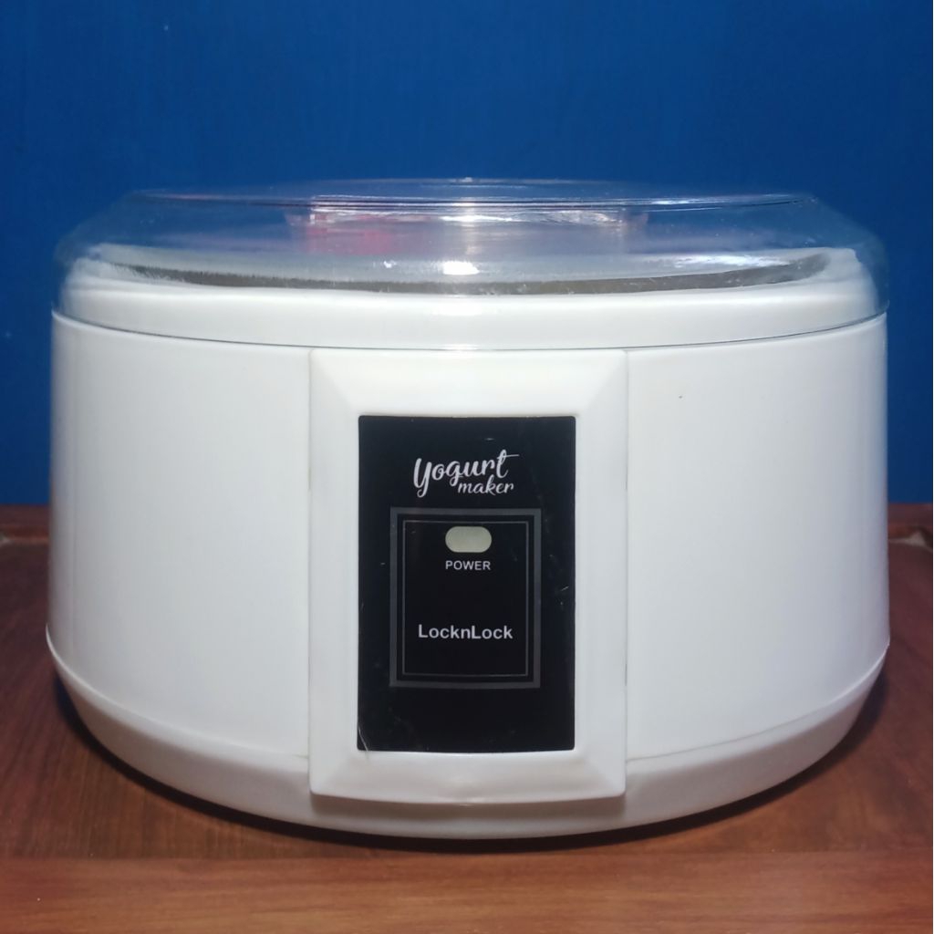 LOCKNLOCK Yogurt Maker EJY216WHT 8 Watt # preloved bekas second pl used ex peralatan panci susu list