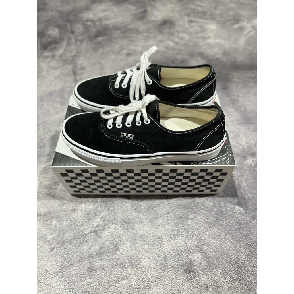Vans Skate Authentic Black White Original Resmi