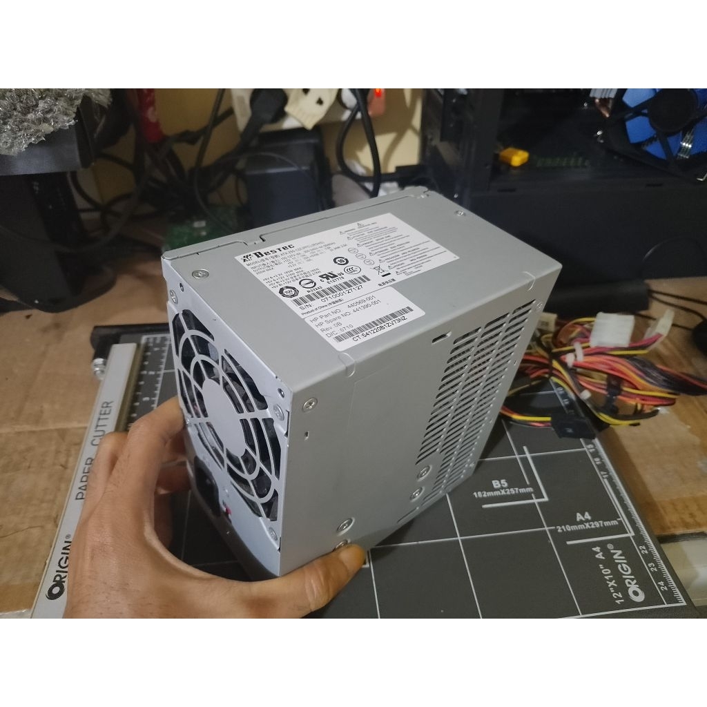 PSU buildup BESTEC 583watt Pure likes new Berat 2Kg