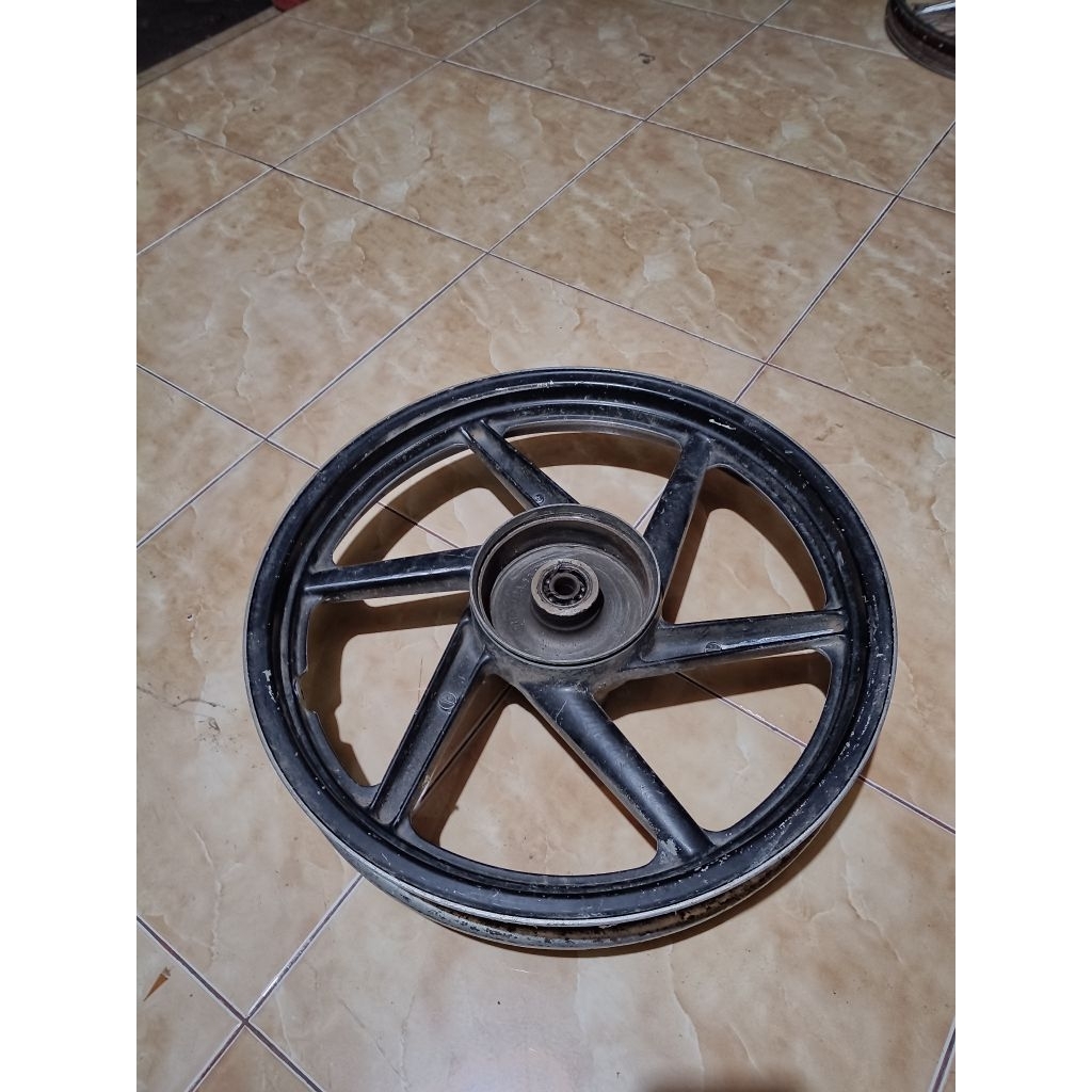 VELG CW BELAKANG MEGAPRO PRIMUS RING 18 ORIGINAL COPOTAN