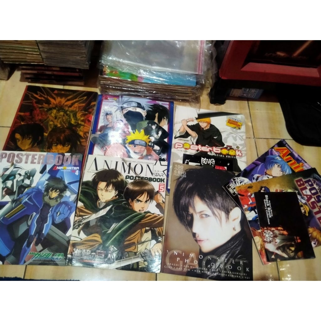 Majalah Posterbook Animonster 1-5 + Photobook Animonster 1st edition + Bonus