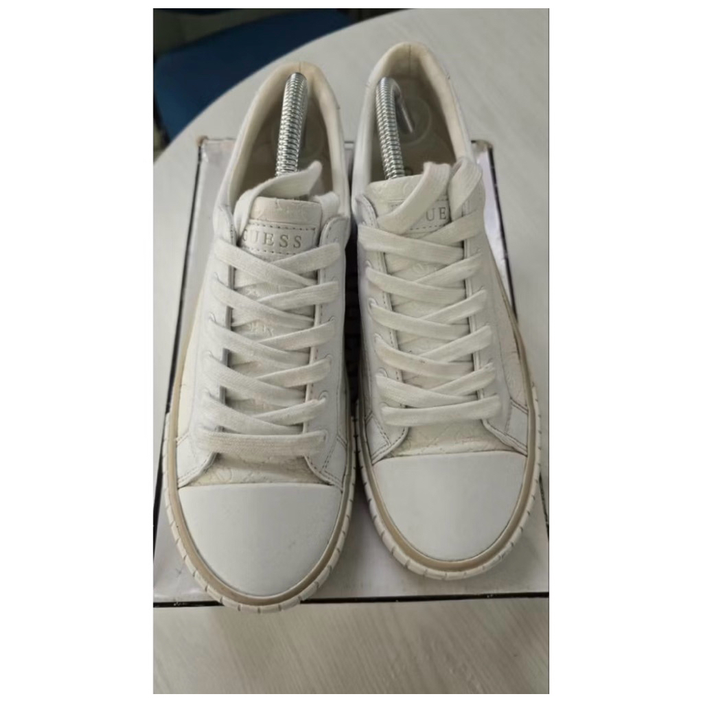 Preloved Guess Shoes Leather ORI 100%