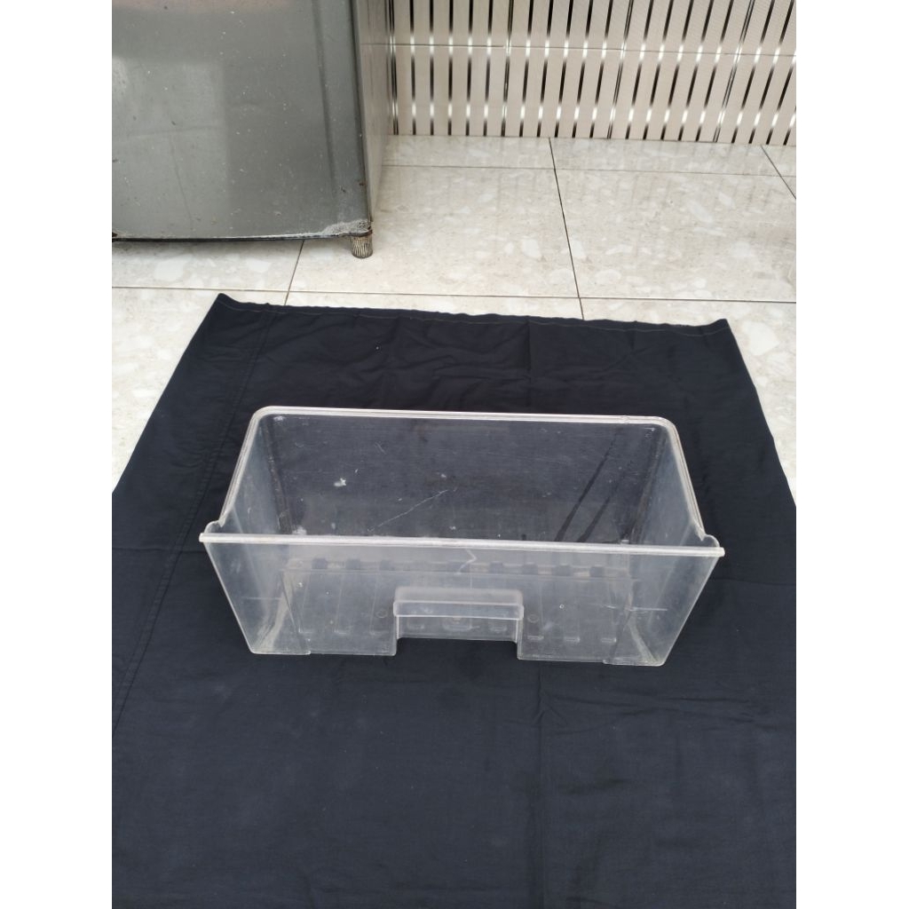 rak kulkas paling bawah/penyimpanan sayur/vagatable box kulkas