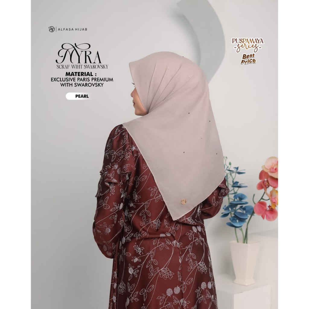 HIJAB SEGI EMPAT POLOS  PARIS SWAROVSKY NYRA SCARF - ALFASA HIJAB