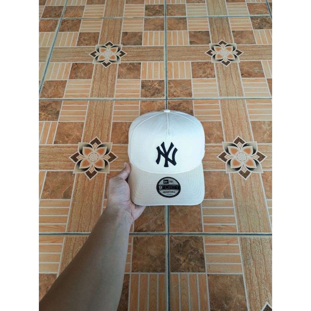 TOPI NEW ERA YANKESS (A-FRAME)